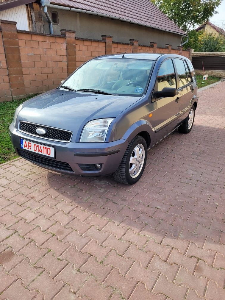 Ford Fusion 2004