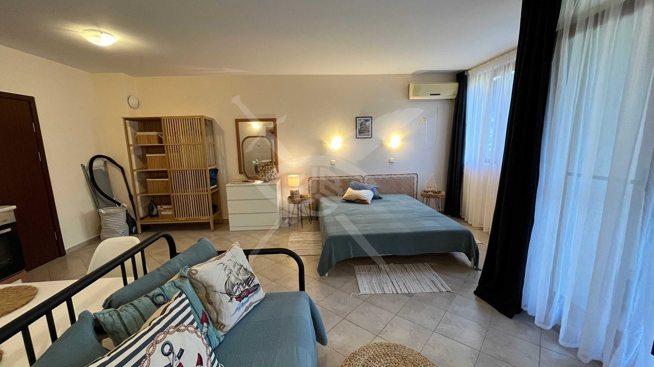 Продава се Едностаен апартамент в Царево - 54 кв.м за 1100 €/кв.м - Снимка #3