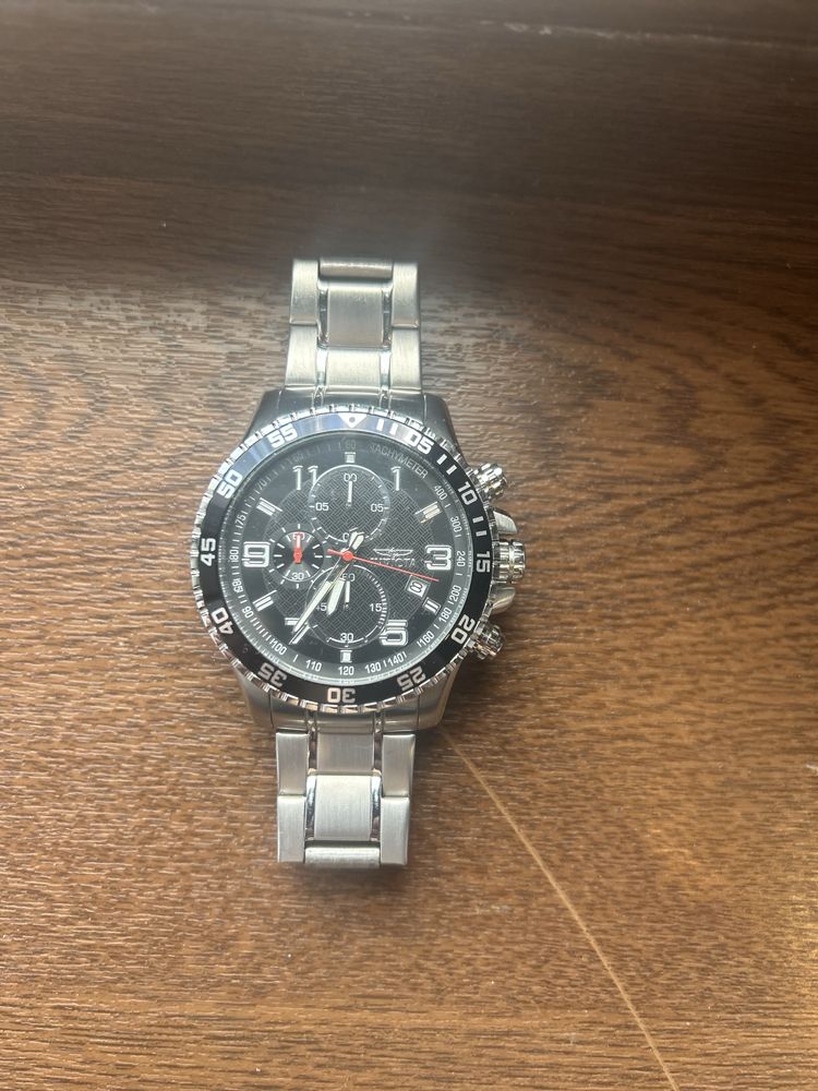 Часовник Invicta