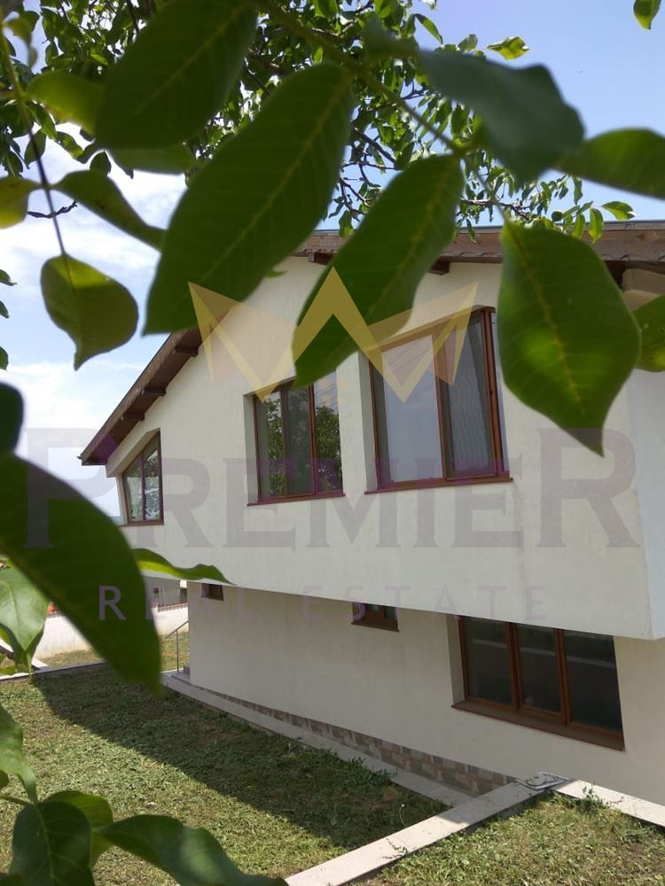 Продава се Къща в с. Детелина, Област Варна - 370 кв.м за 622 €/кв.м - Снимка #2