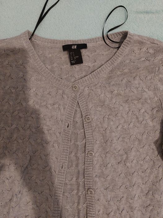 Blugi evazati Takko 146 si pulover H&M fete