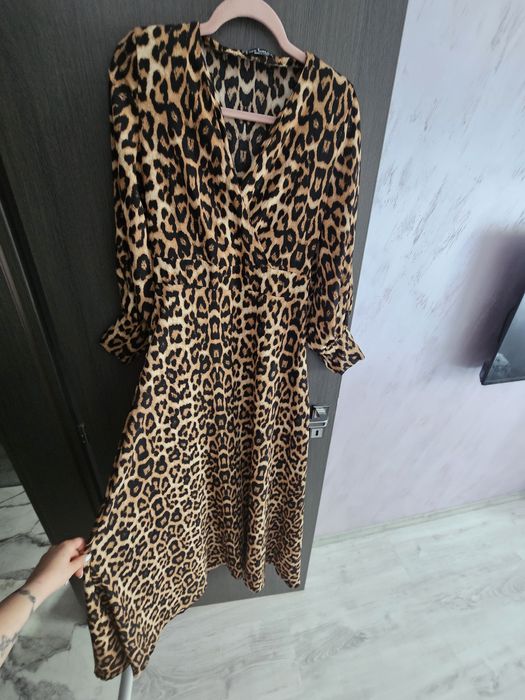 Дамска рокля М размер