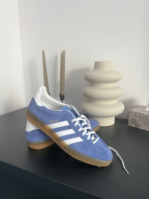 Pantofi sport Adidas Gazelle Indoor W HQ8717 Albastru.