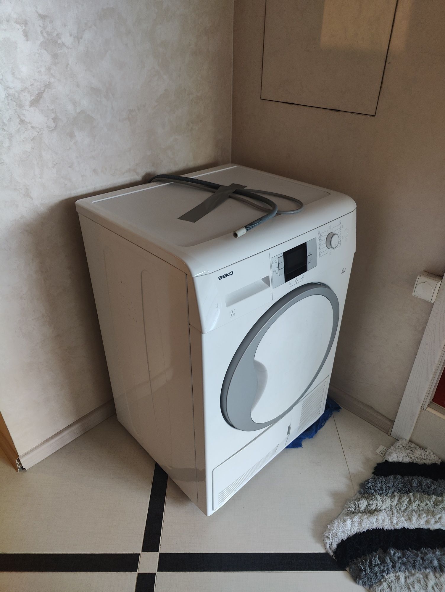 Продавам Сушилня Beko