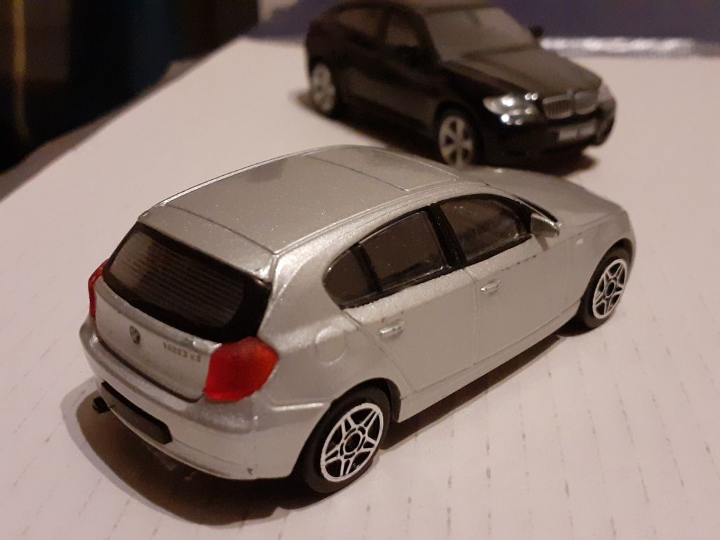 Machete BMW  120 Bburago si X6M Deagostini - 1/43