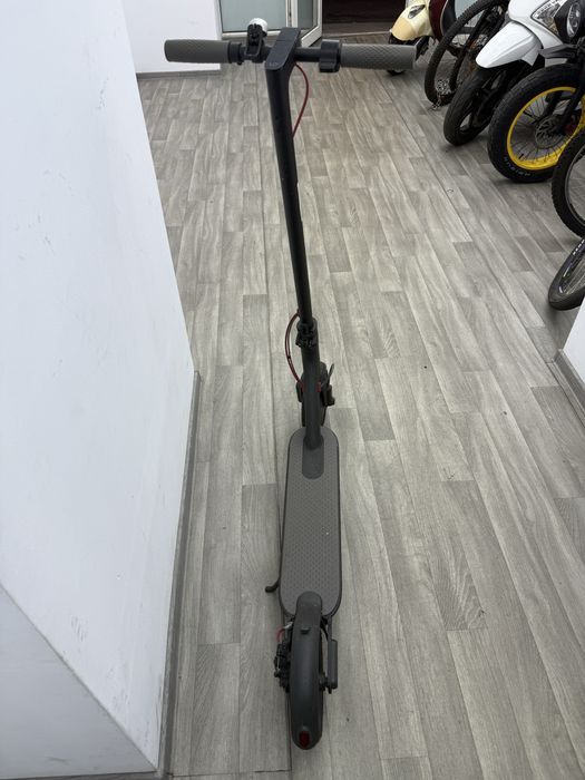 Trotineta Mi Electric Scooter M365
