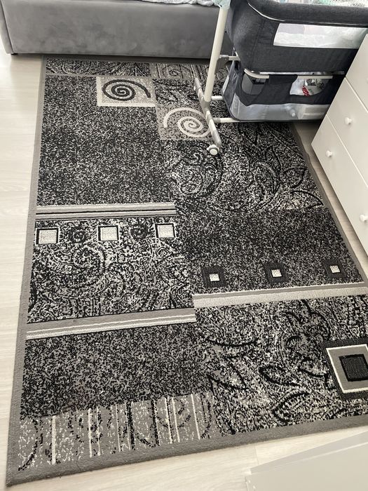 Продам серо-черный ковер