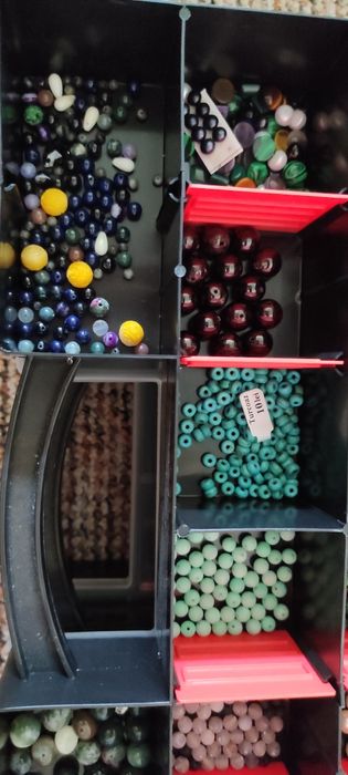 Diverse pietre semipretioase pentru bratari