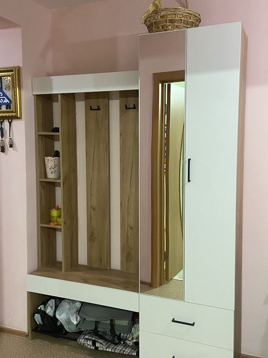 Шкаф для прихожей для вещей
