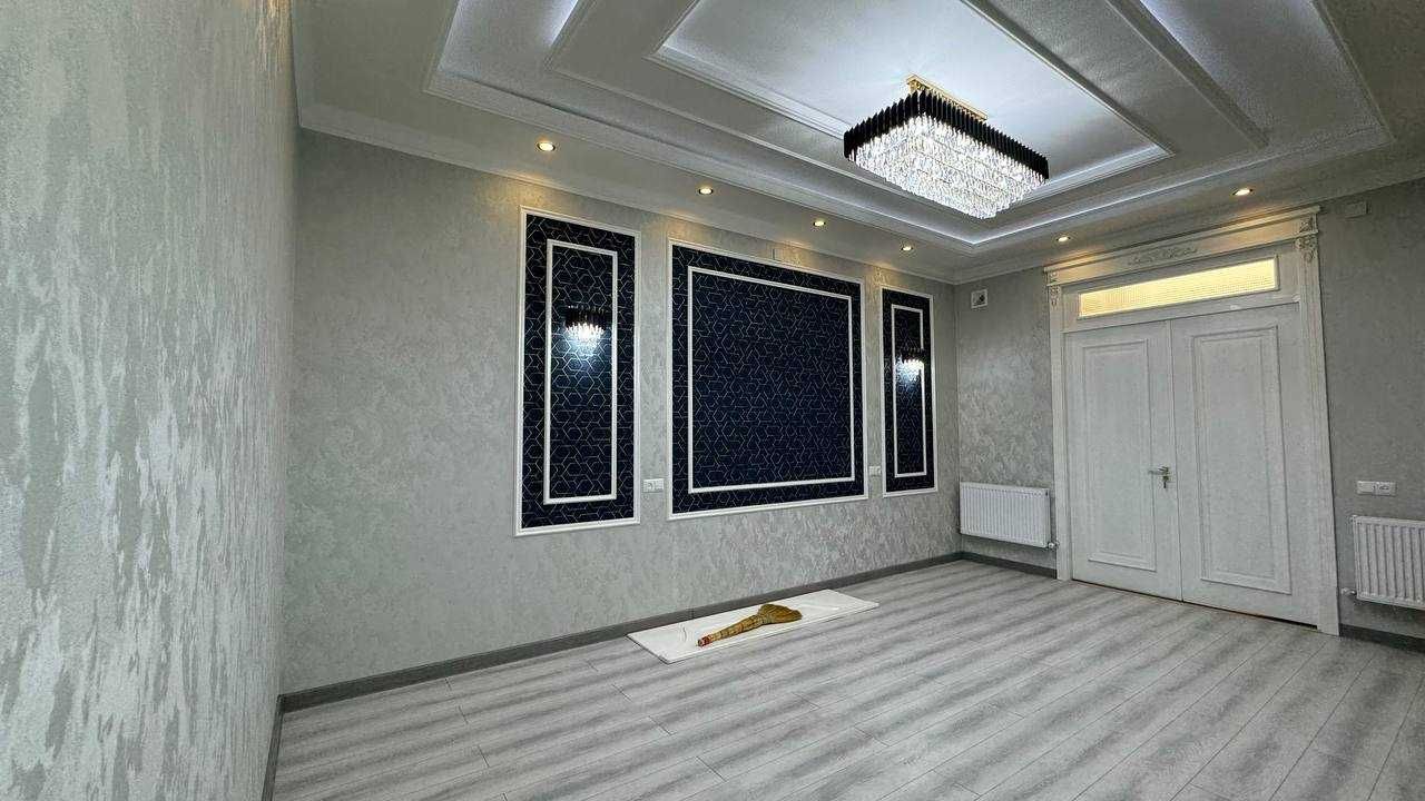 . Шахар маркази 3 хонали янги қурилган квартира сотилади. ID: 283183.
