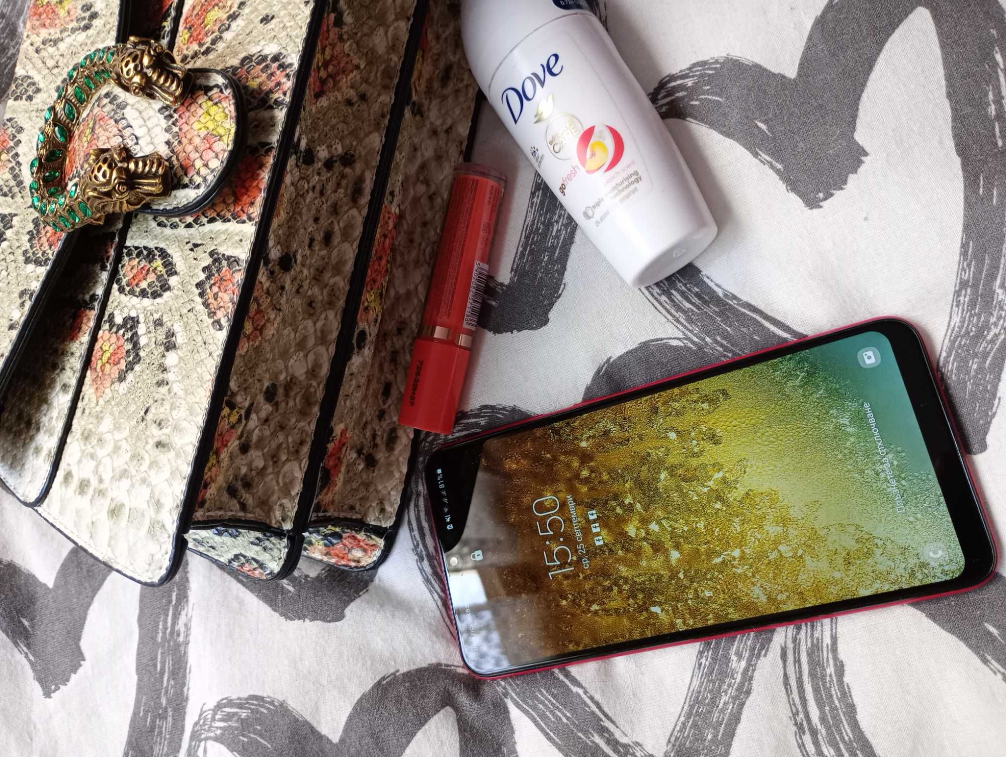 Смартфон Samsung Galaxy A10