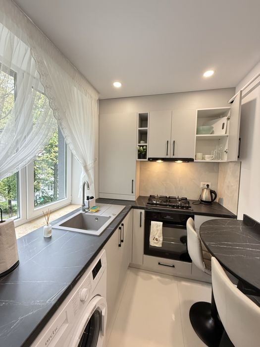 Inchiriez Garsoniera.