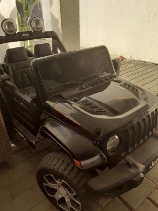 Masinuta electrica copii Jeep