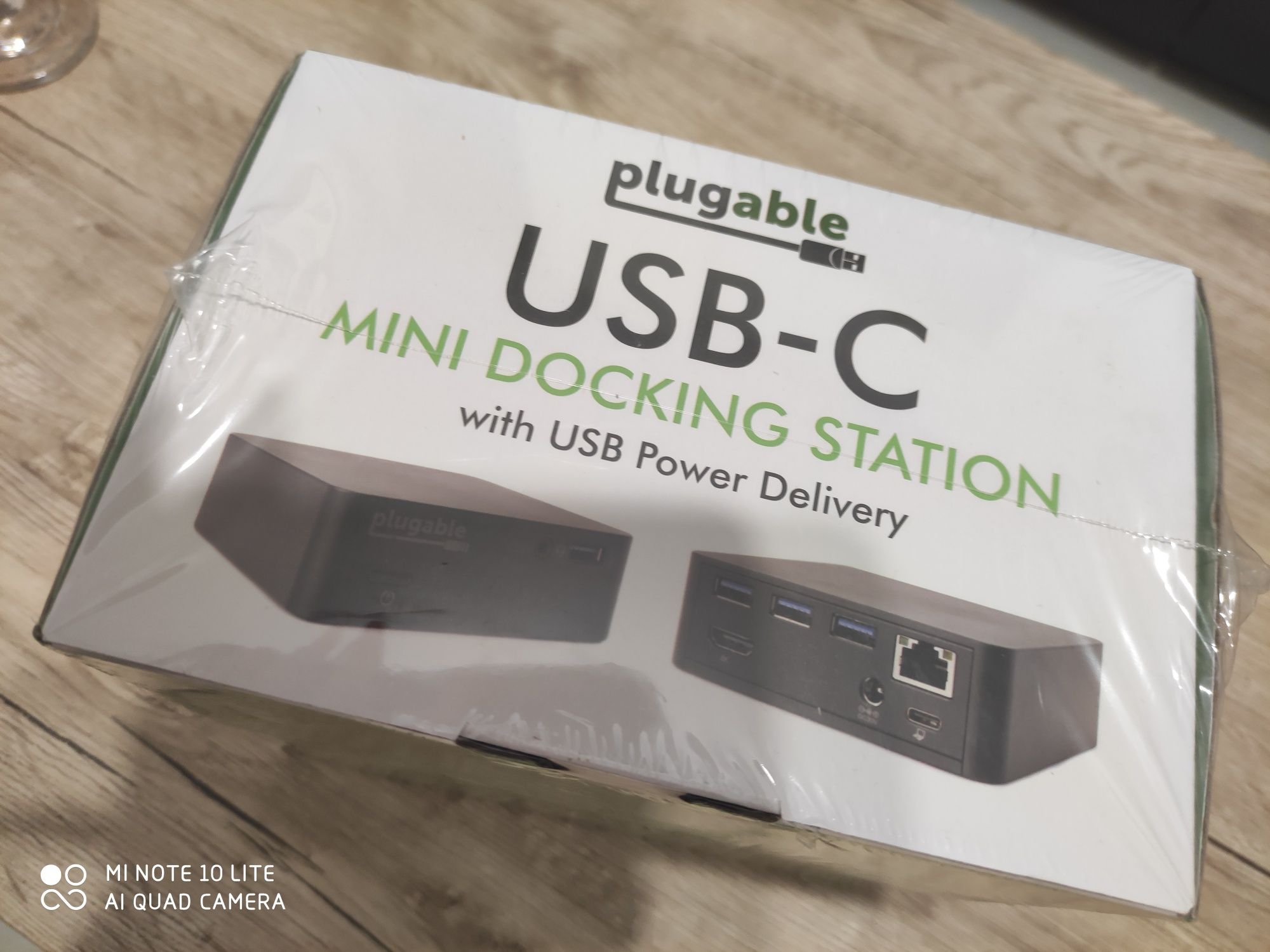 Plugable Mini docking station with USB power delivery