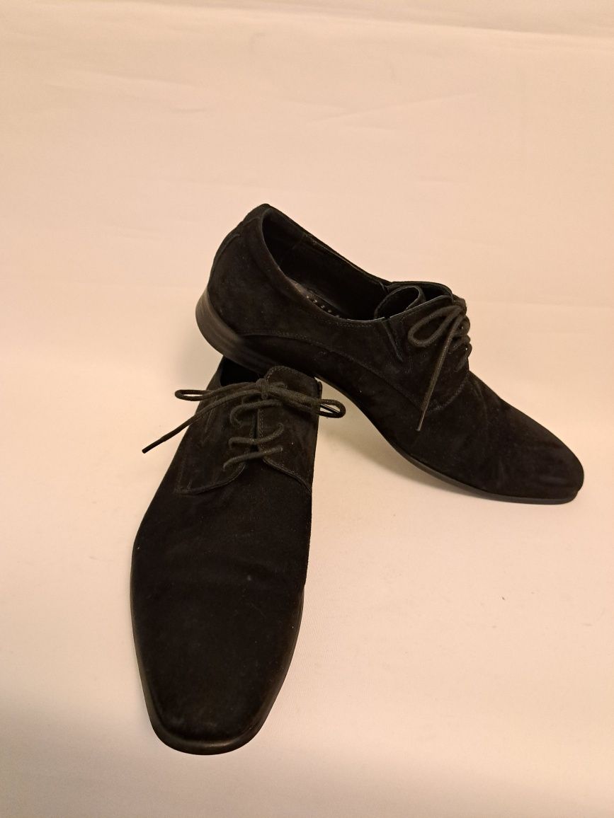 Pantofi eleganti intoarsa  creev marimea 42 43