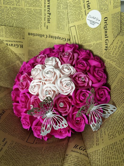 Aranjamente Florale - Buchete/Cutii cu trandafiri din sapun sau satin