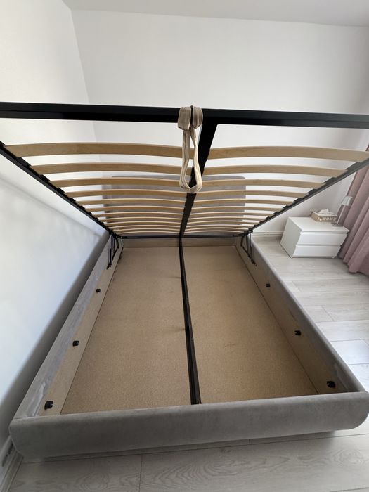 Pat +somniera+saltea in conditii bune