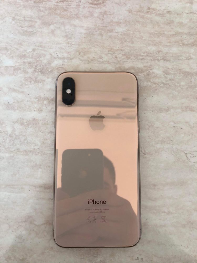 Vând IPhone XS 64 Gb