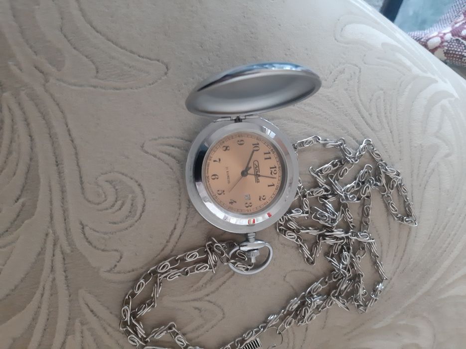 Часы .Слава . Советского производства в идеальном состоянии. Карманные