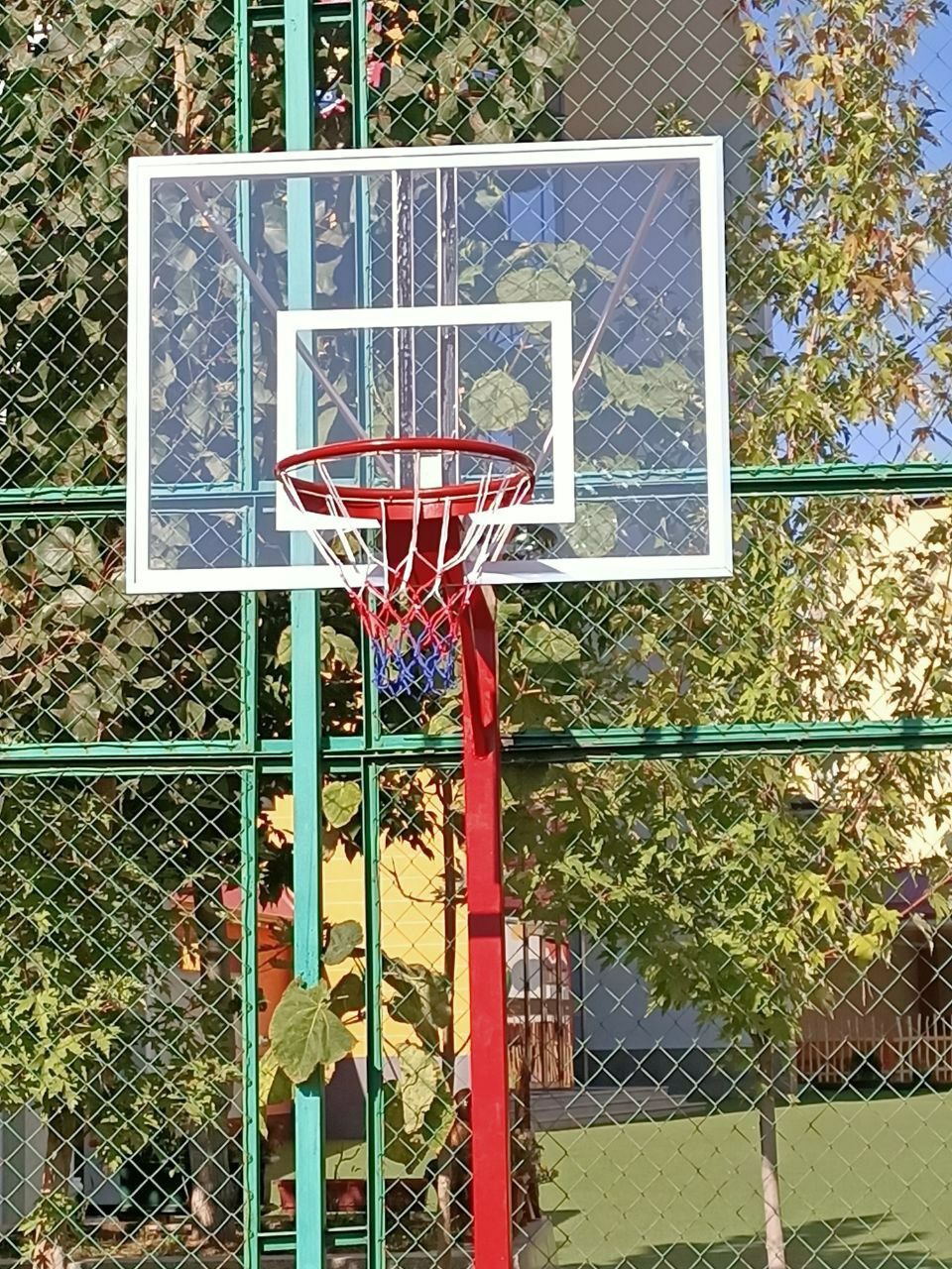 Баскетбольный щит резиновая покрытия, плитки  спорт