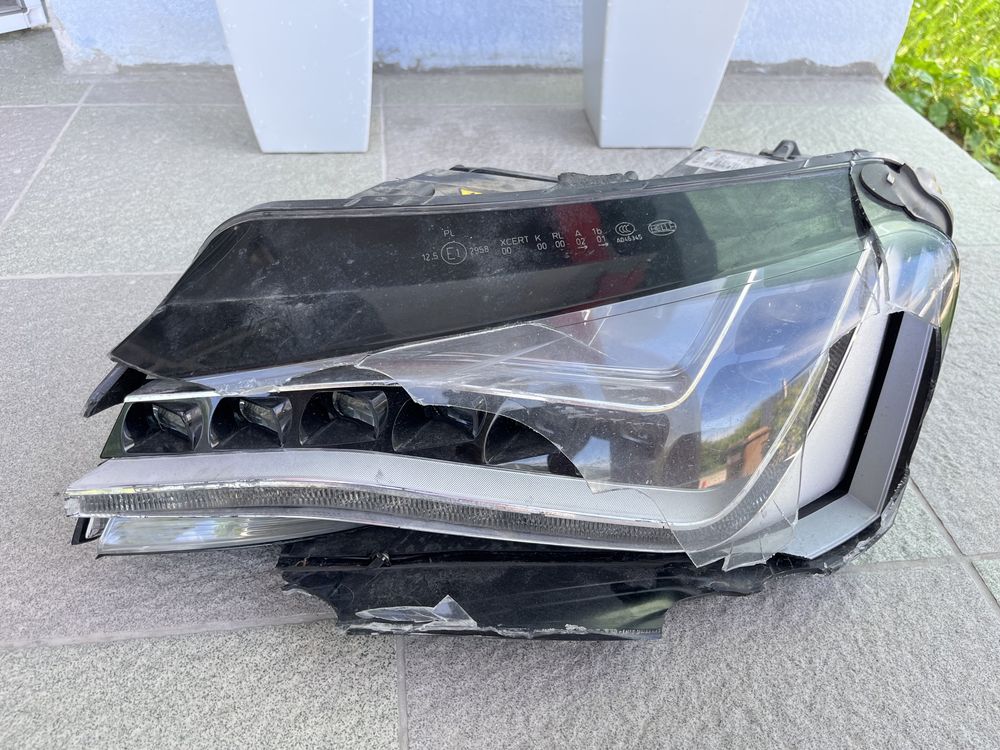 Ляв фар Matrix за Audi A8 D4 / Ауди А8 Д4