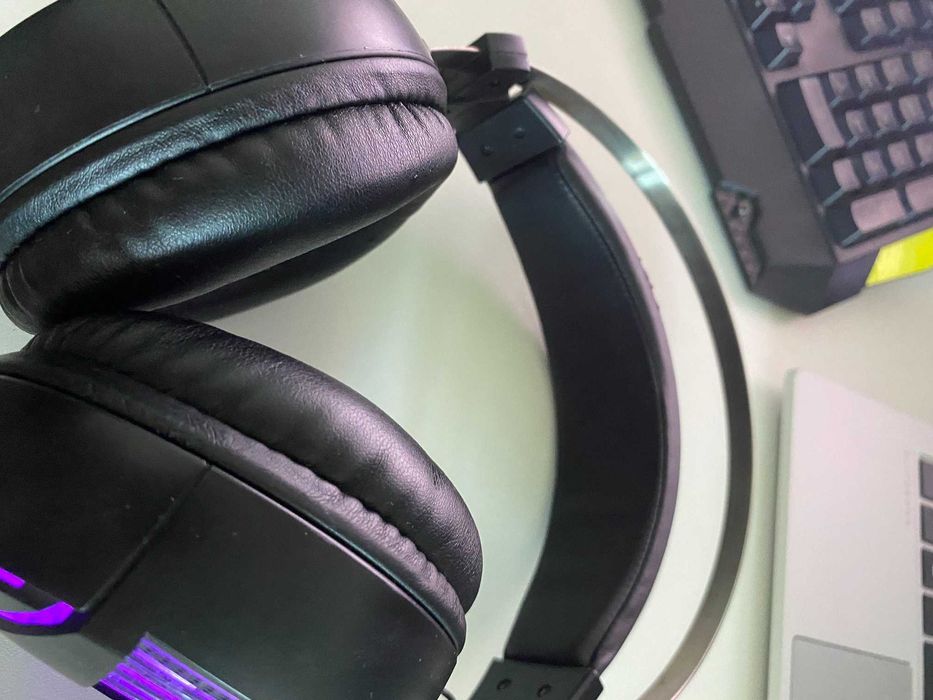 Casti gaming Gamdias HEBE E1 RGB ca noi