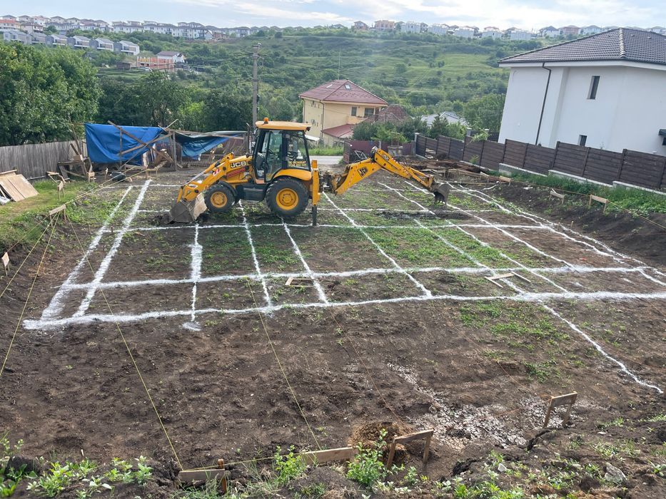 Inchiriez buldoexcavator , cu picon ,experienta ,bascula 3,5 t