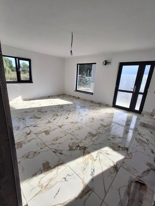 Casa la gata merita vazuta
