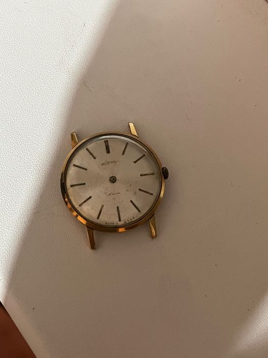 Продавам Часовници