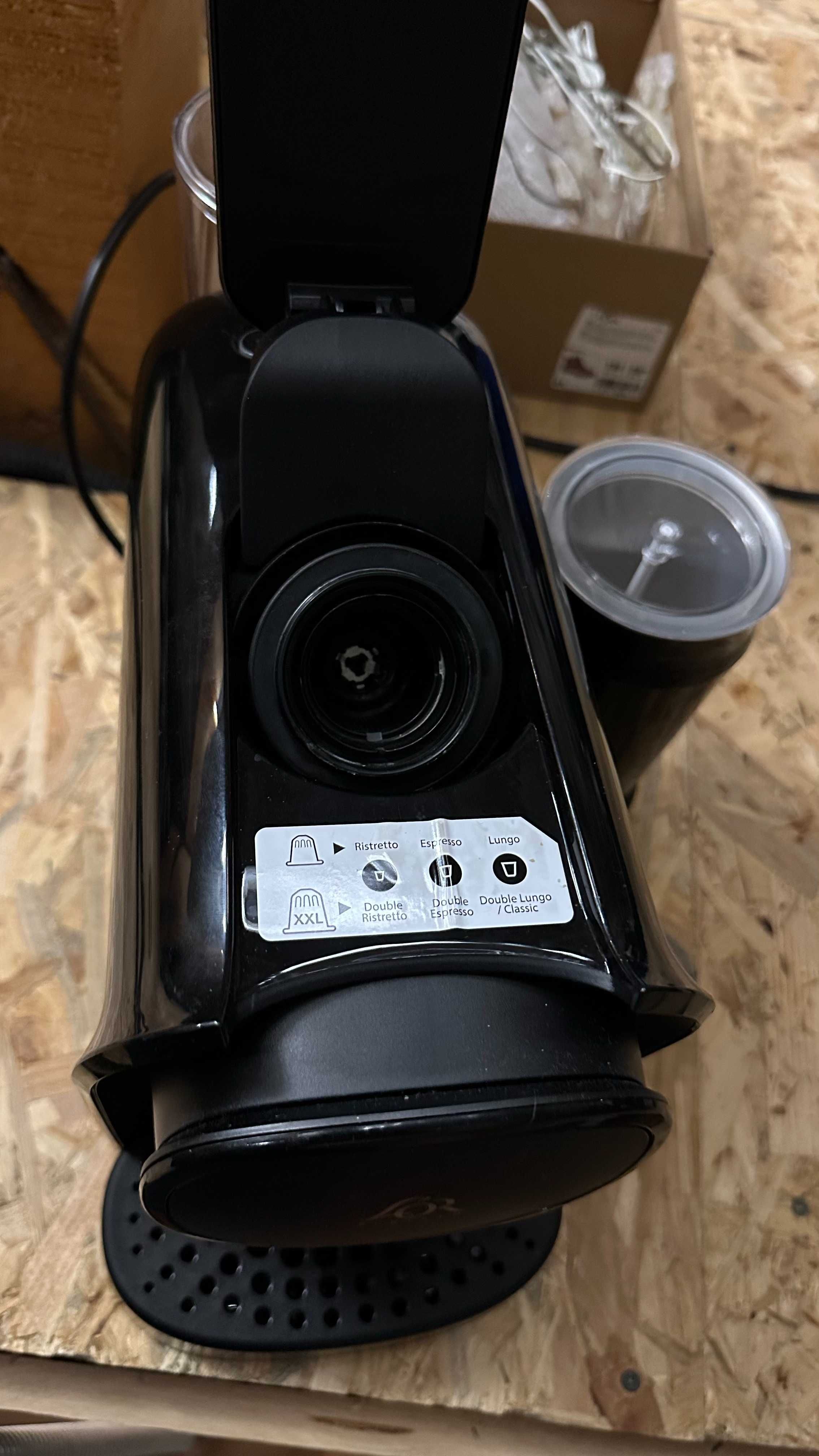 L'OR Barista
Aparat de cafea automat cu capsule
