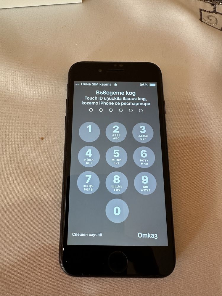 Appel Iphone SE 2020 64 gb Black + 8 Кейса ПОДАРЪК.