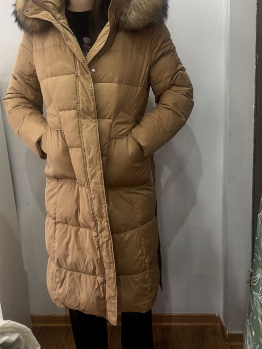 Куртка ниже колен, практически новая