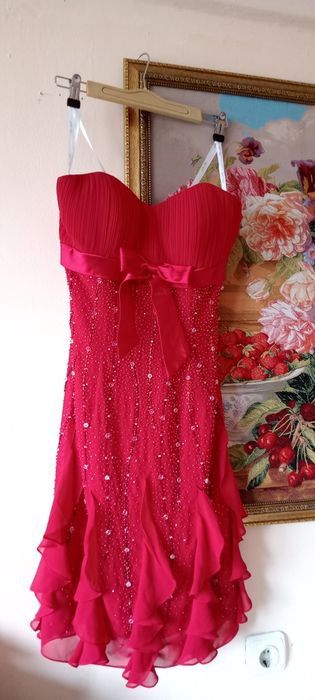 Продам красивое нарядное платье