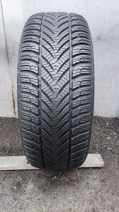 1бр. зимна гума 205/50/17 Fulda Kristall 
8.6 mm грайфер 
Добро утро н