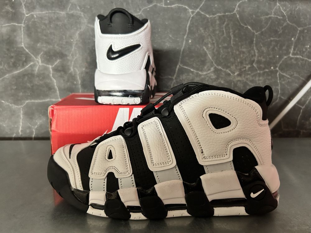 Colectii Nike More Uptempo new