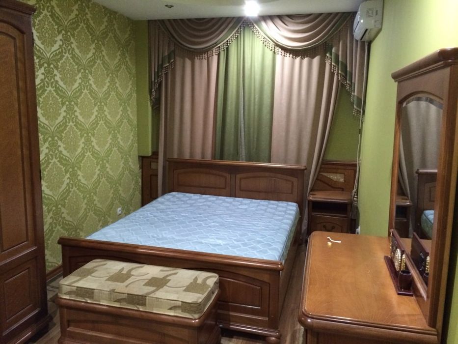 Продаётся 2комнатная квартира с мебелью .