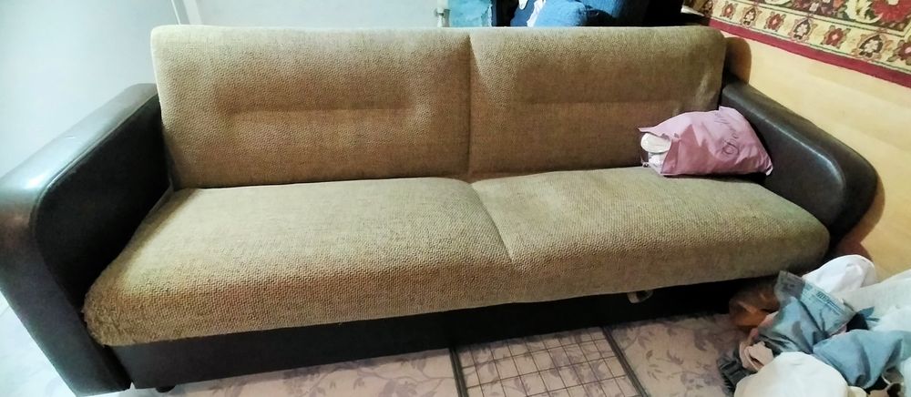 Продам диван в хорошем состоянии