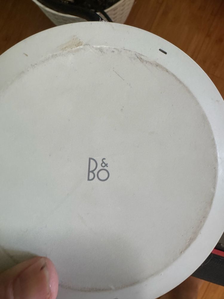 Bang and Olufsen hybrid