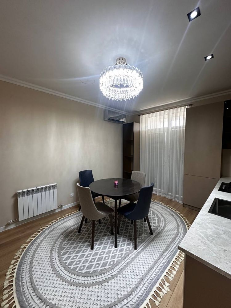 Продаётся 1 ком. кв. ЖК «Mirzo Ulugbek», 42м2. Ор-р Буз базар.