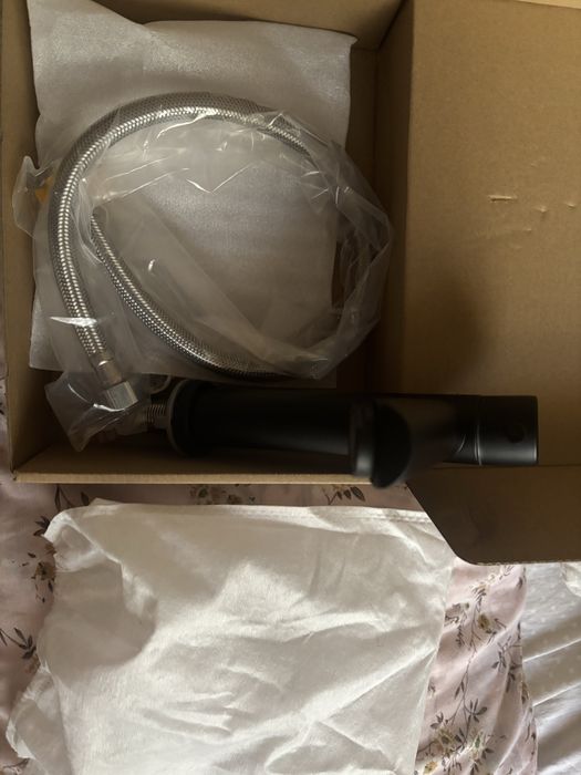 Baterie lavoar neagra