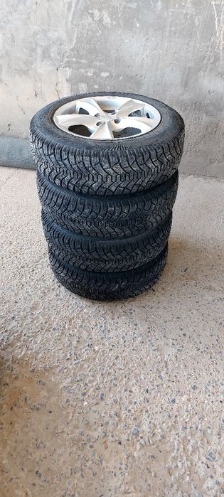 Шины зимние 185/65/15