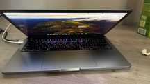 MacBook Pro M2 2022
