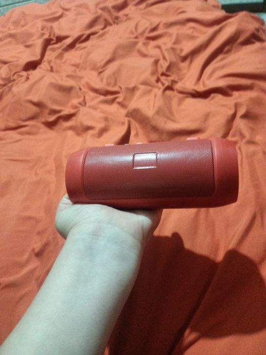 Продам колонку JBL