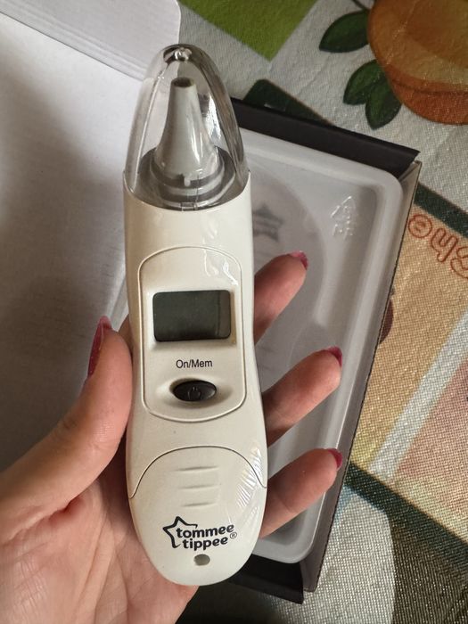 Термометър за ухо Tommee tippee