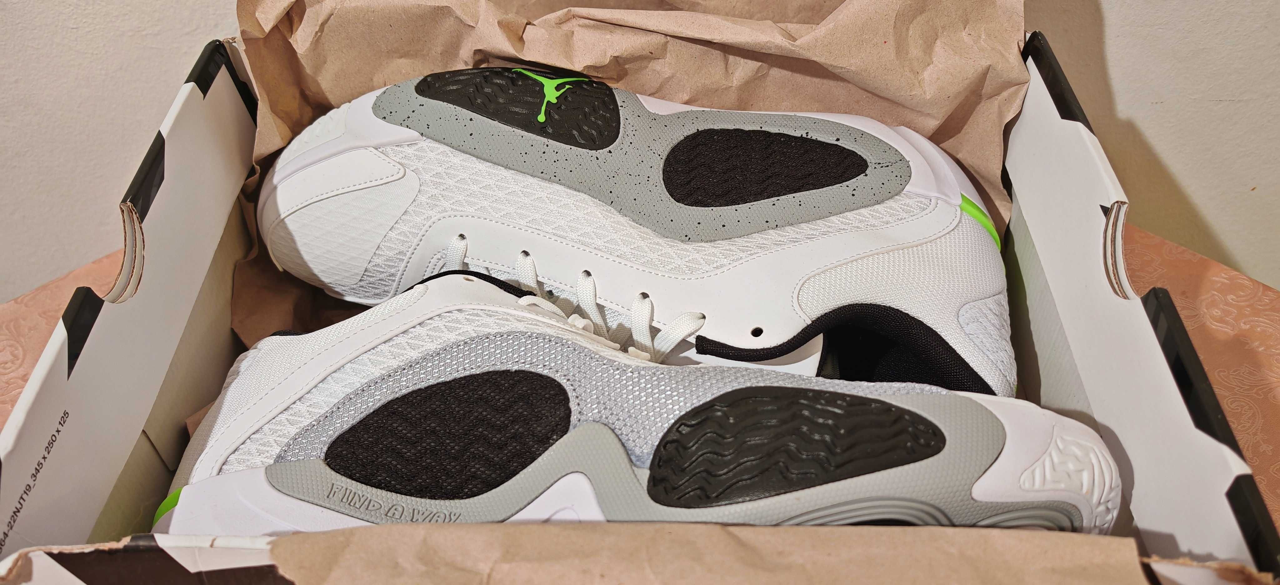 Nike AIR Jordan Tatum 2 Neon 46ти номер 30см стелка чисто нови в кутия