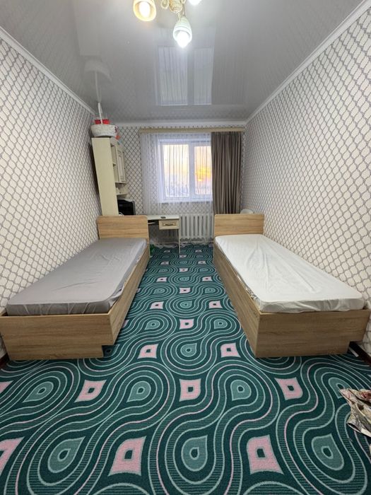 Продам кровати, шкаф, стол