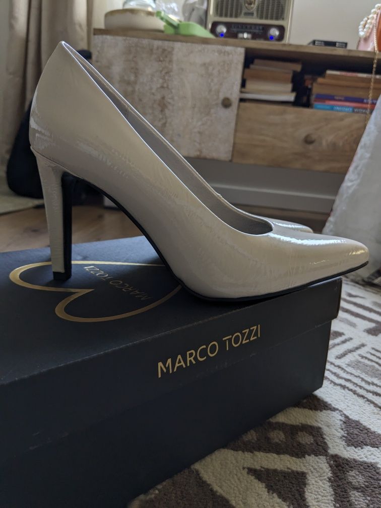 Superbi pantofi cu toc, Marco Tozzi