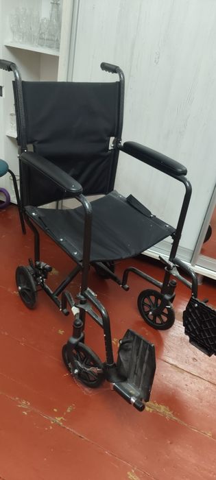 Инвалидная коляска