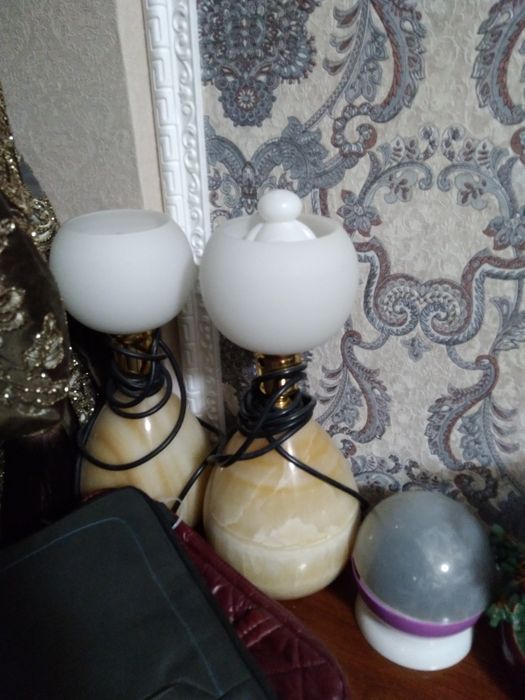 Продам светильник из натурального оникса