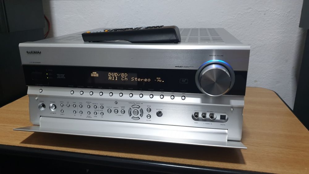 Av receiver Onkyo TX-NR1007